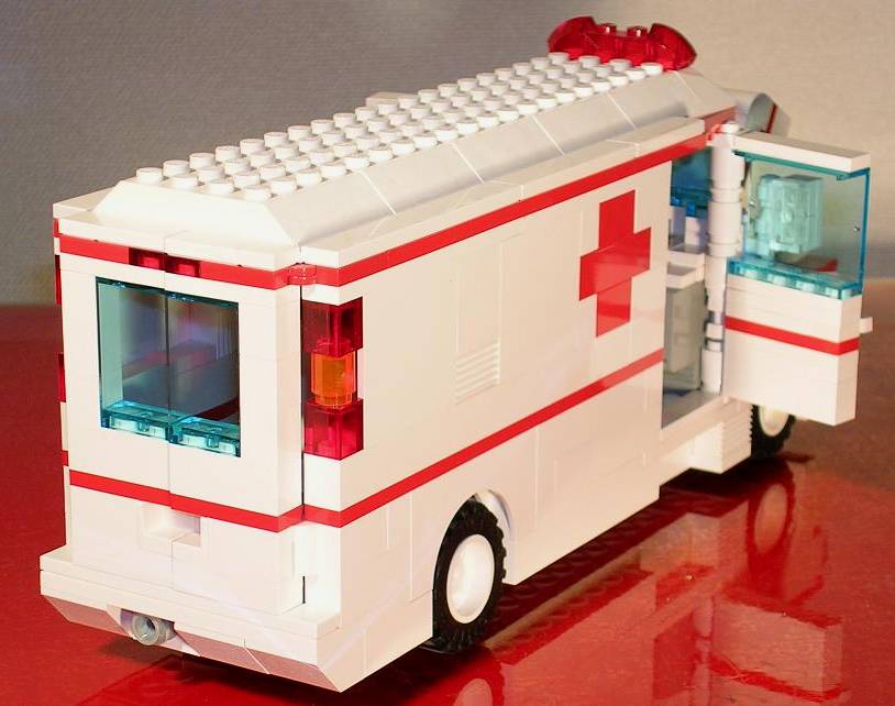 ambulance05.jpg