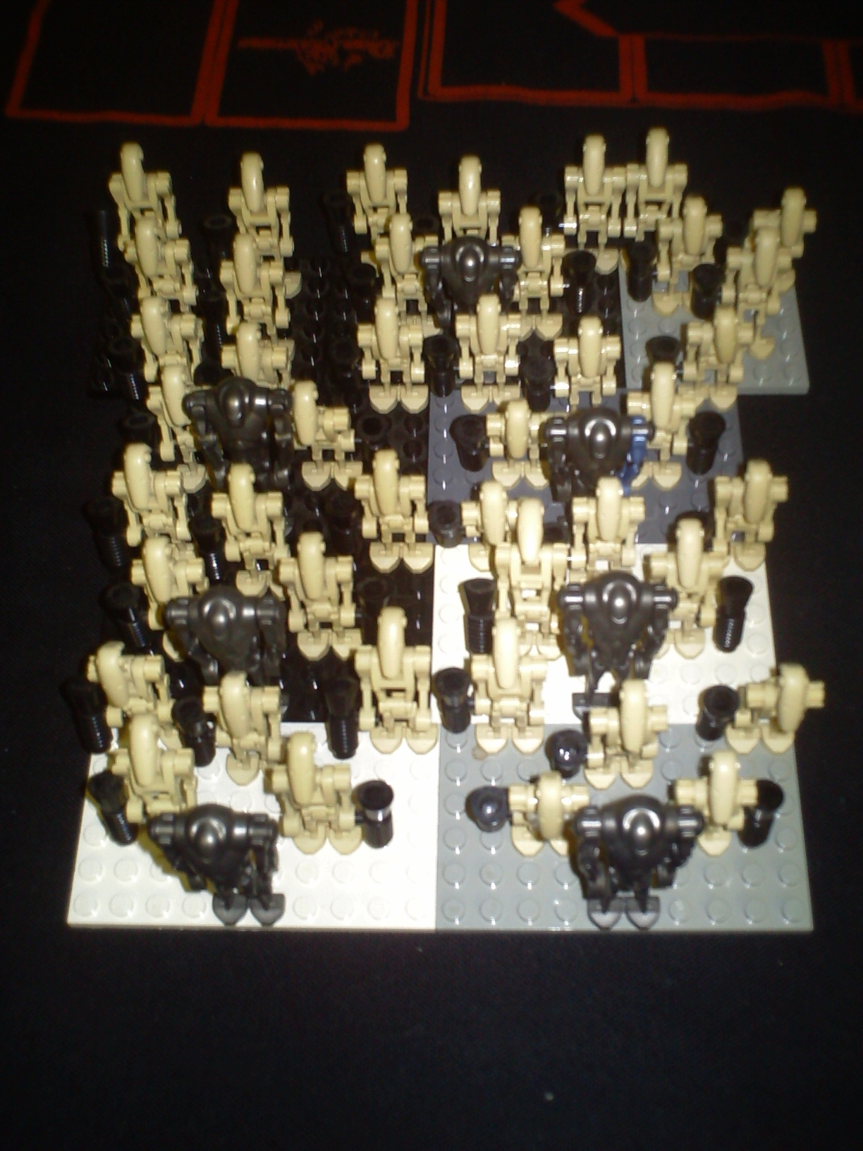 15_droids_clumped_together.jpg