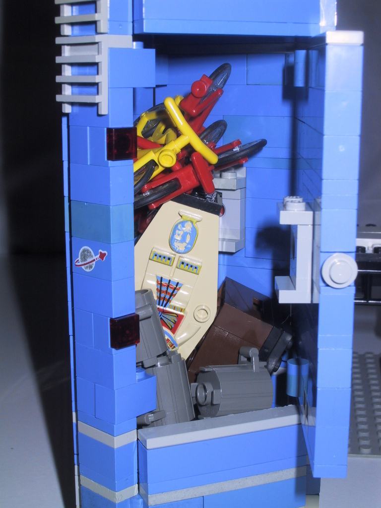 s_sortainer_blue_junk.jpg
