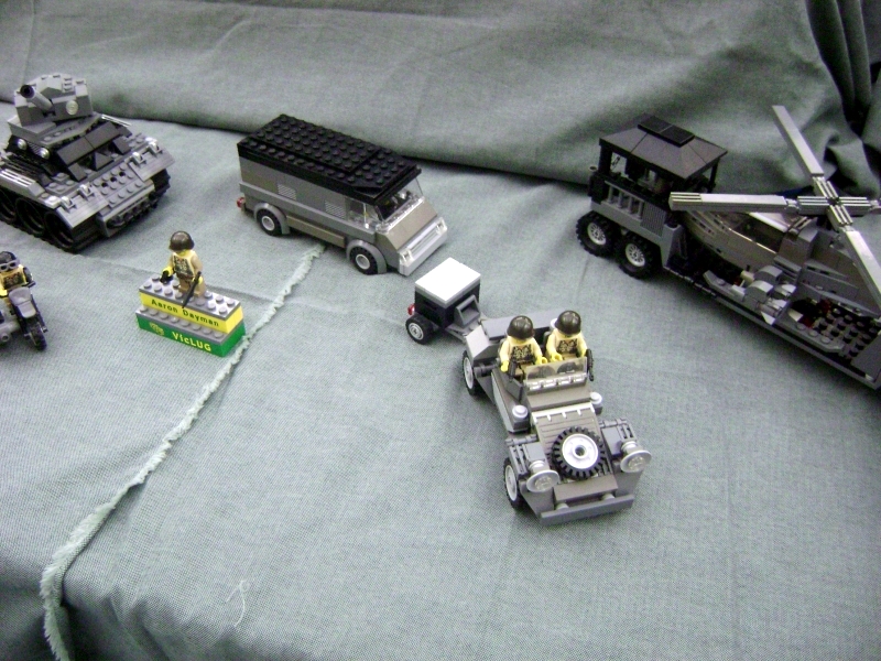 toyshow08_moc_aaron_1461.jpg