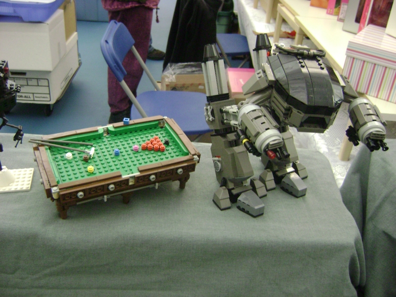 toyshow08_moc_steve_1459.jpg