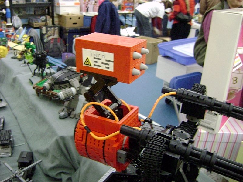 toyshow08_moc_steve_1464.jpg