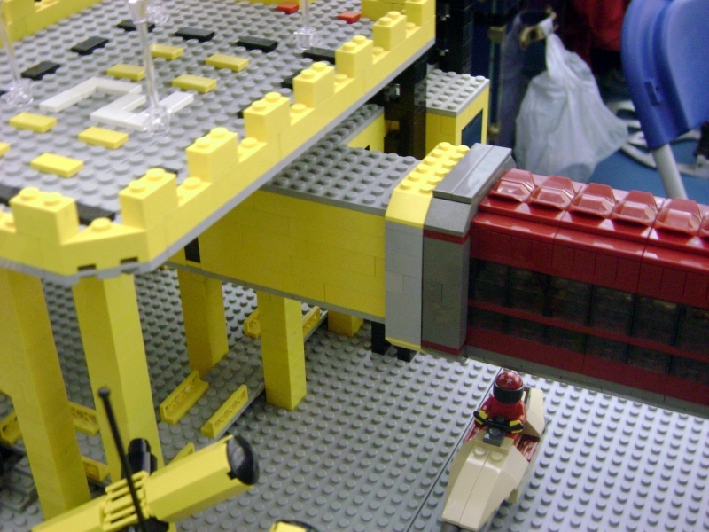 toyshow08_moonbase_0verview_1525.jpg