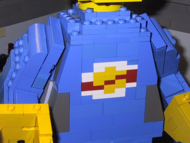 robofig_c_chest.jpg
