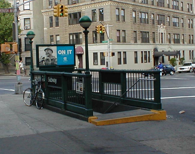 streetlevelentrance.jpg