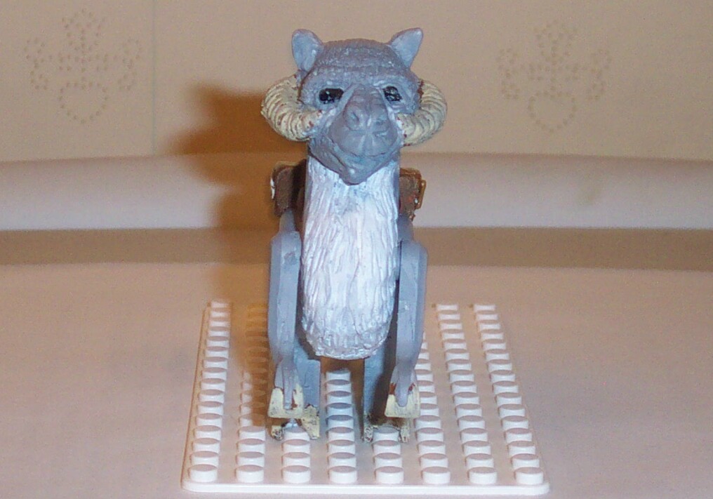 tauntaun1.jpg