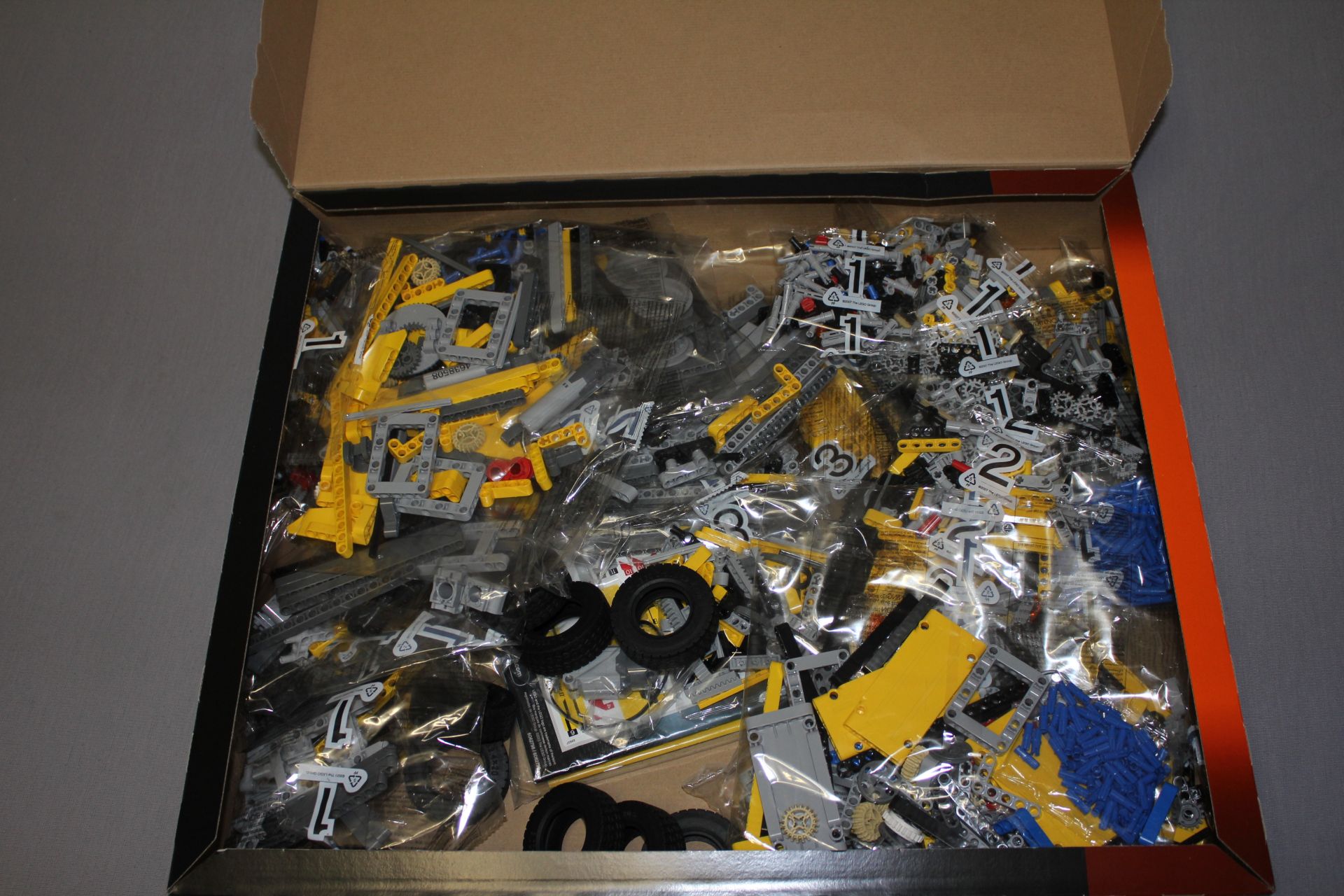 42009-p18.jpg