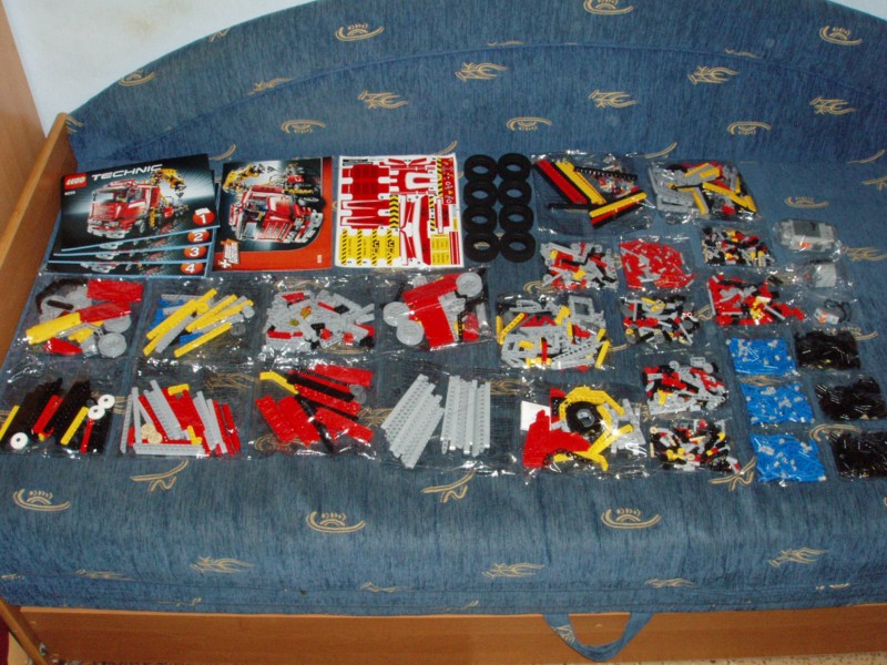 8258-p18.jpg