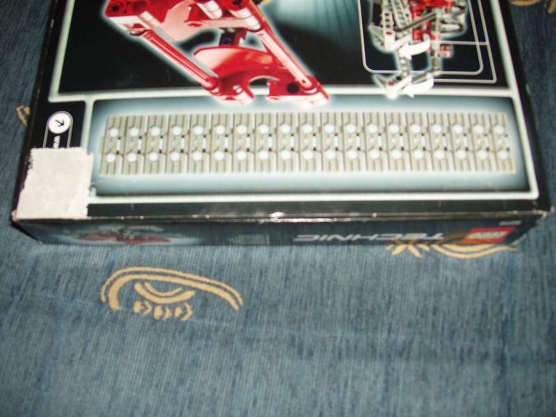 8272-04.jpg