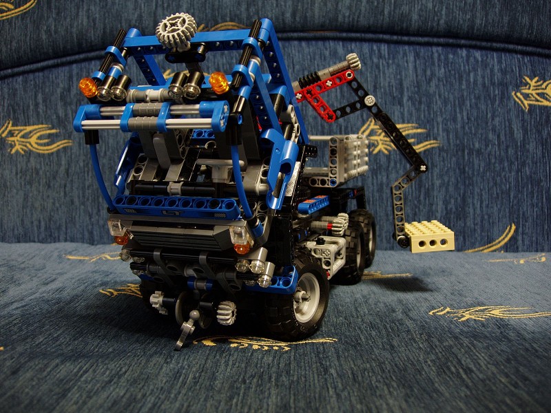 8273-p33.jpg