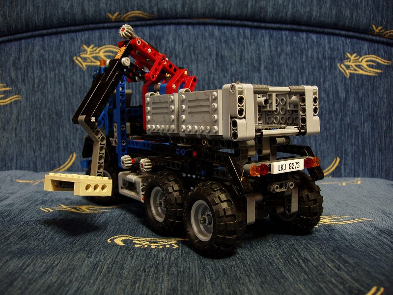 8273-p37.jpg