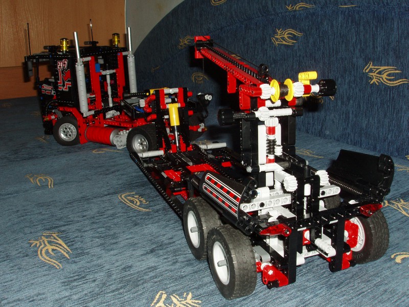 pb145324.jpg