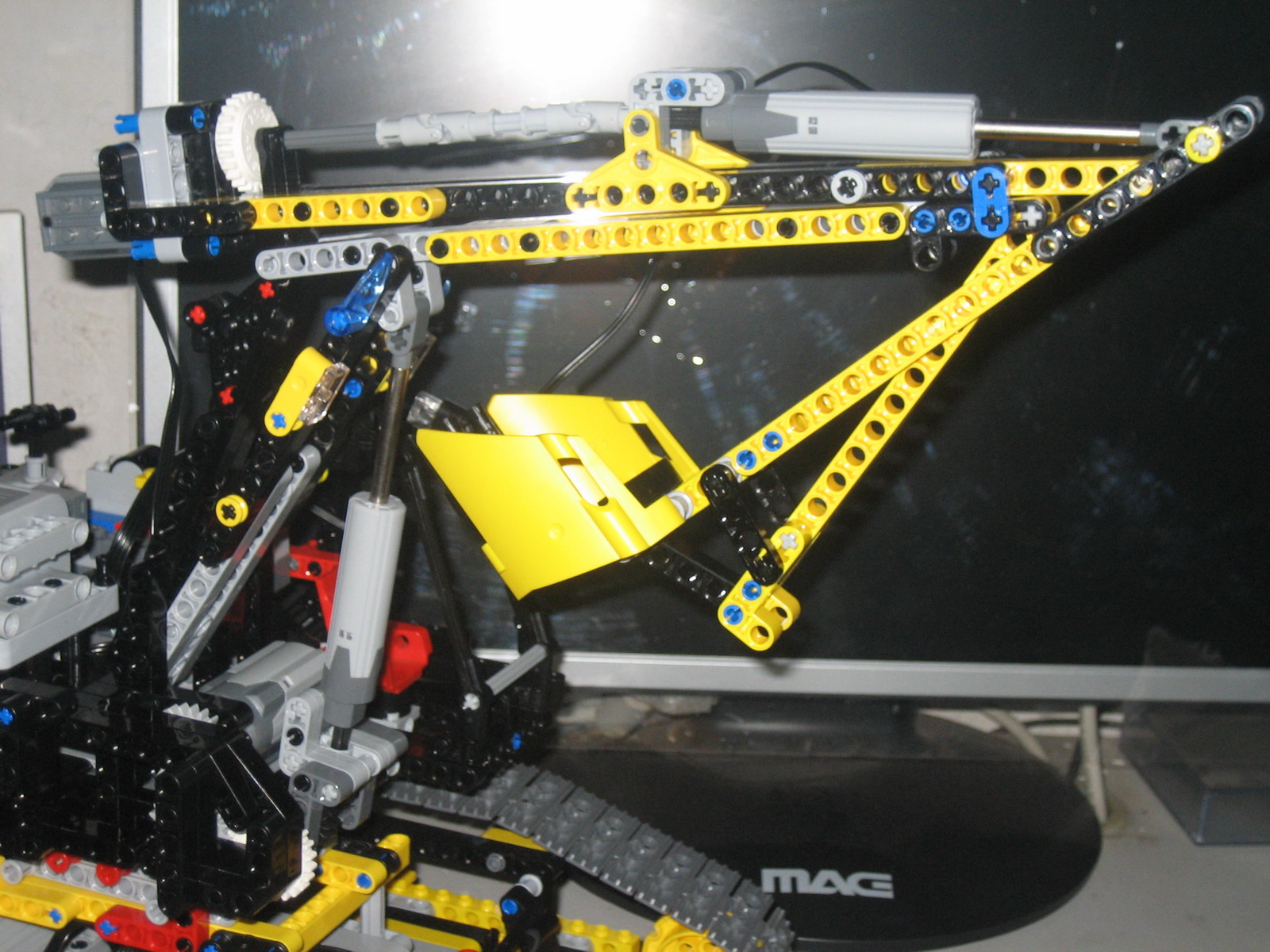 excavator10.jpg