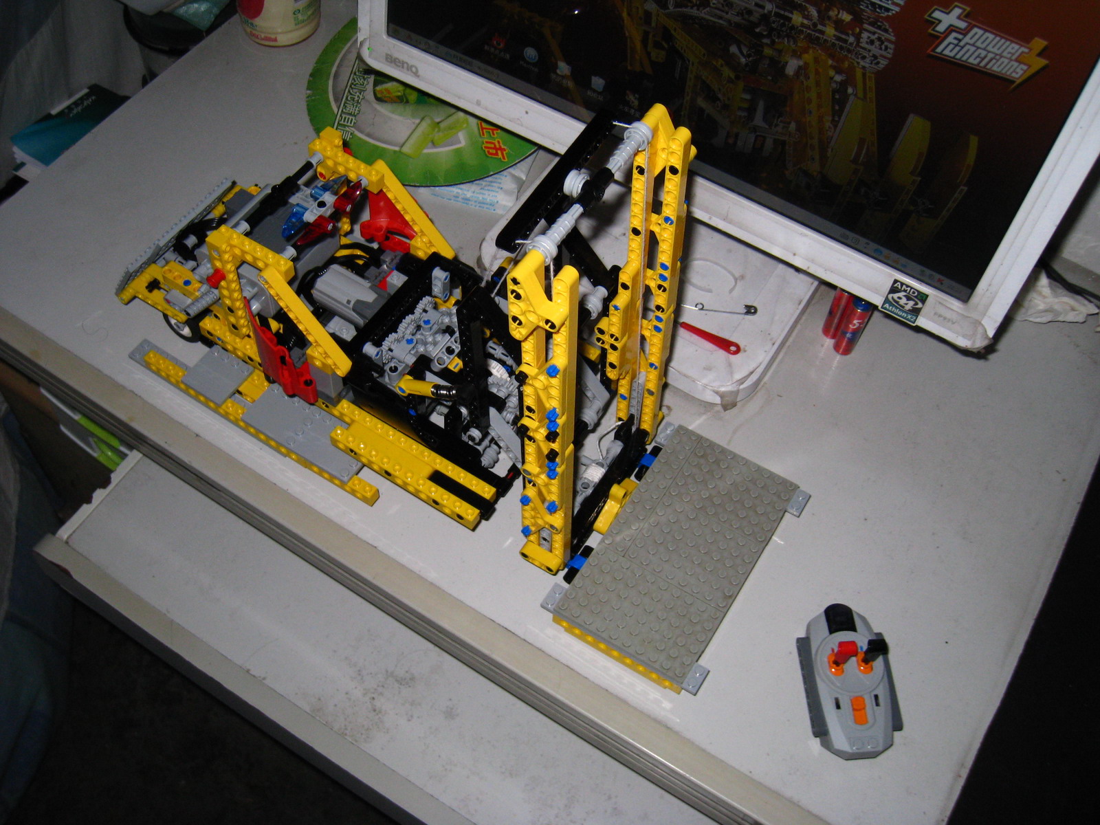 forklift01.jpg
