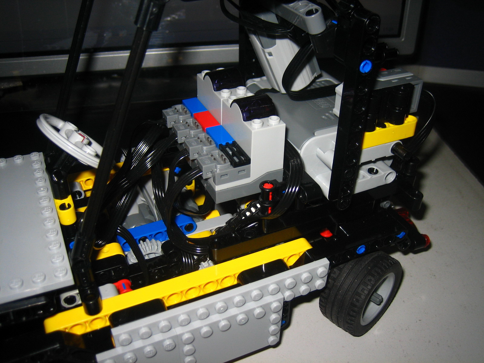forklift2.jpg