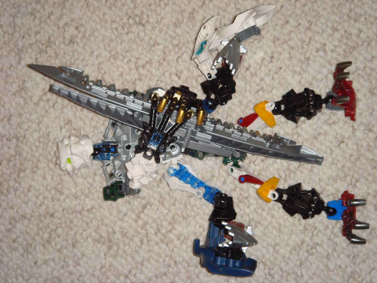 bionicle_02.jpg