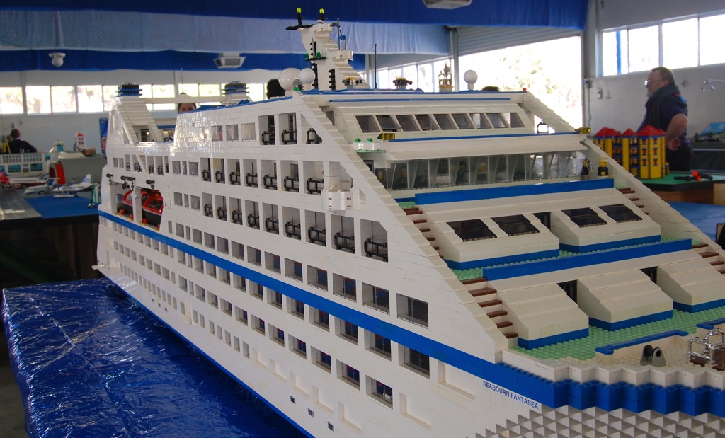 102-ship2.jpg