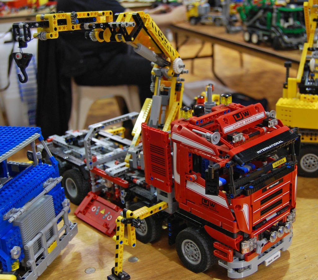 015_8258-crane-truck.jpg