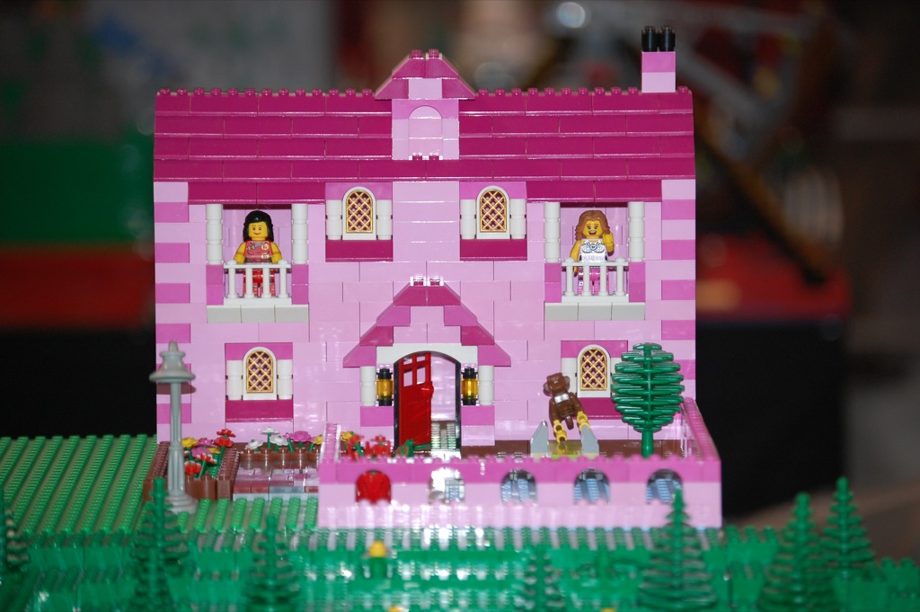 10-pink-house.jpg
