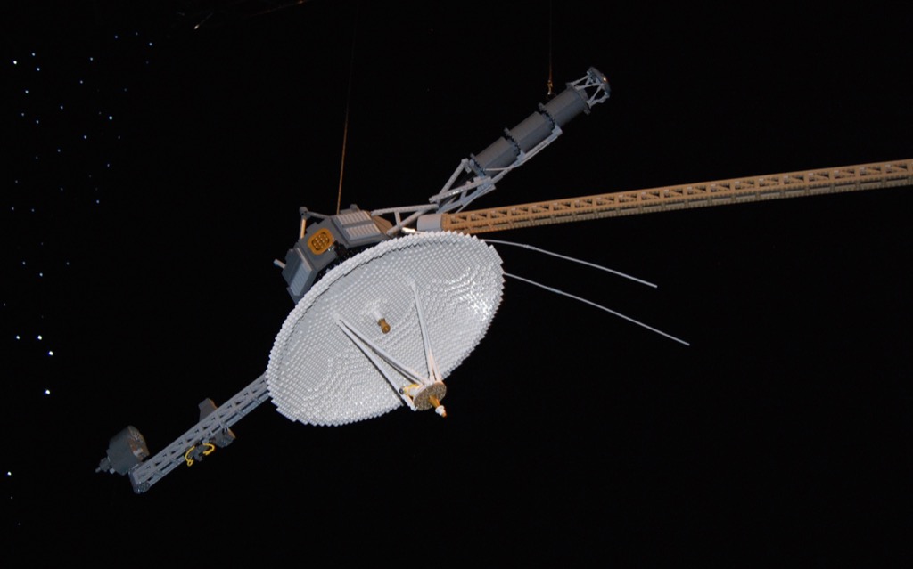 voyager-space-probe.jpg