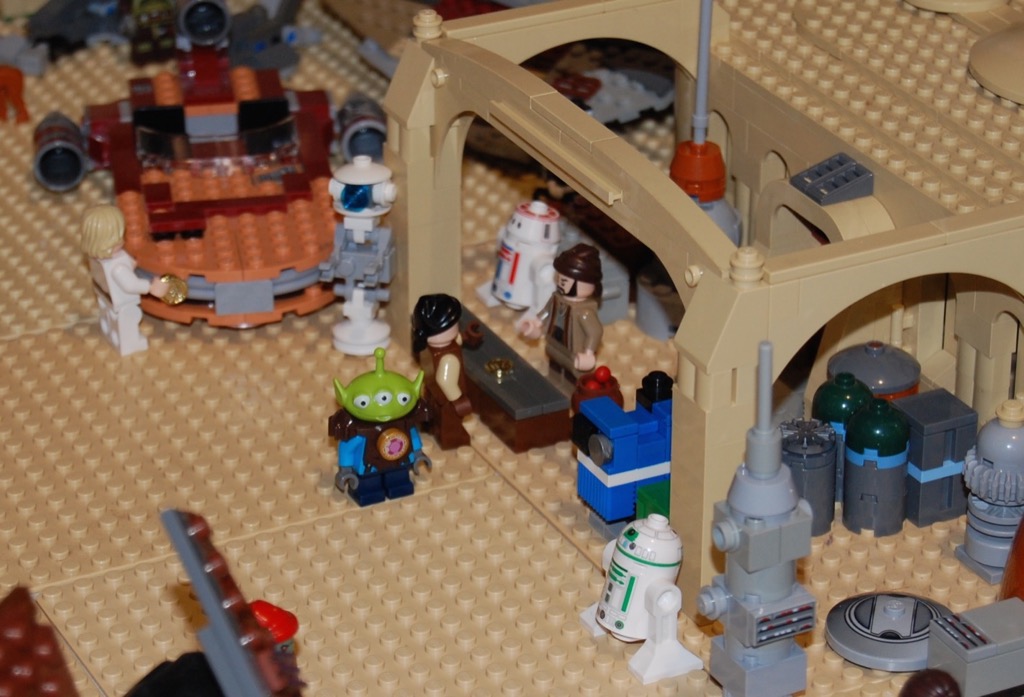 09_mos-eisley2.jpg