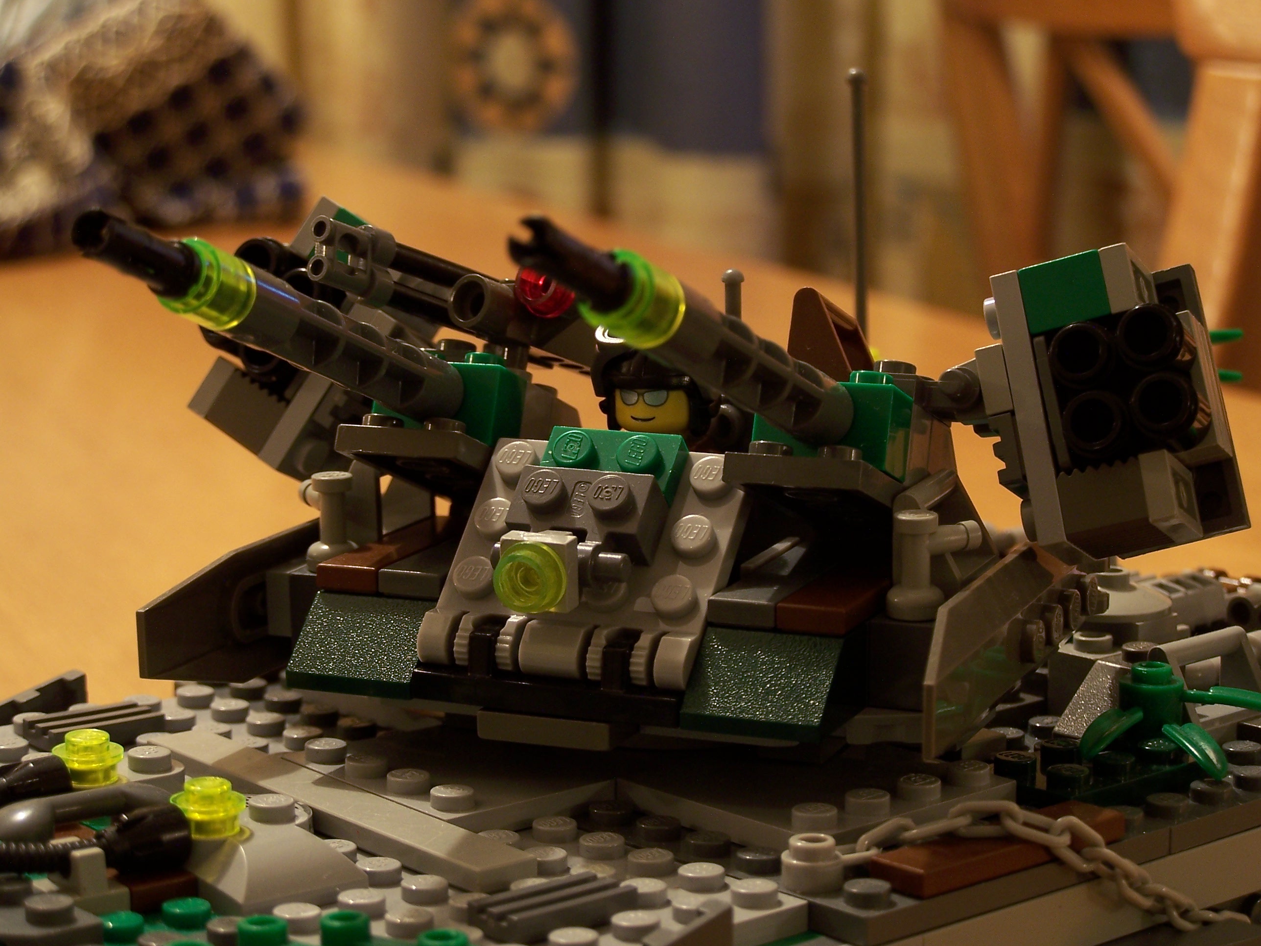 lego_hoover_tank_09.jpg