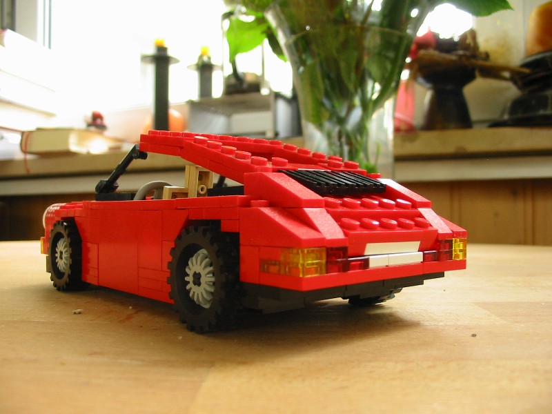 ph_porsche911_hl1.jpg