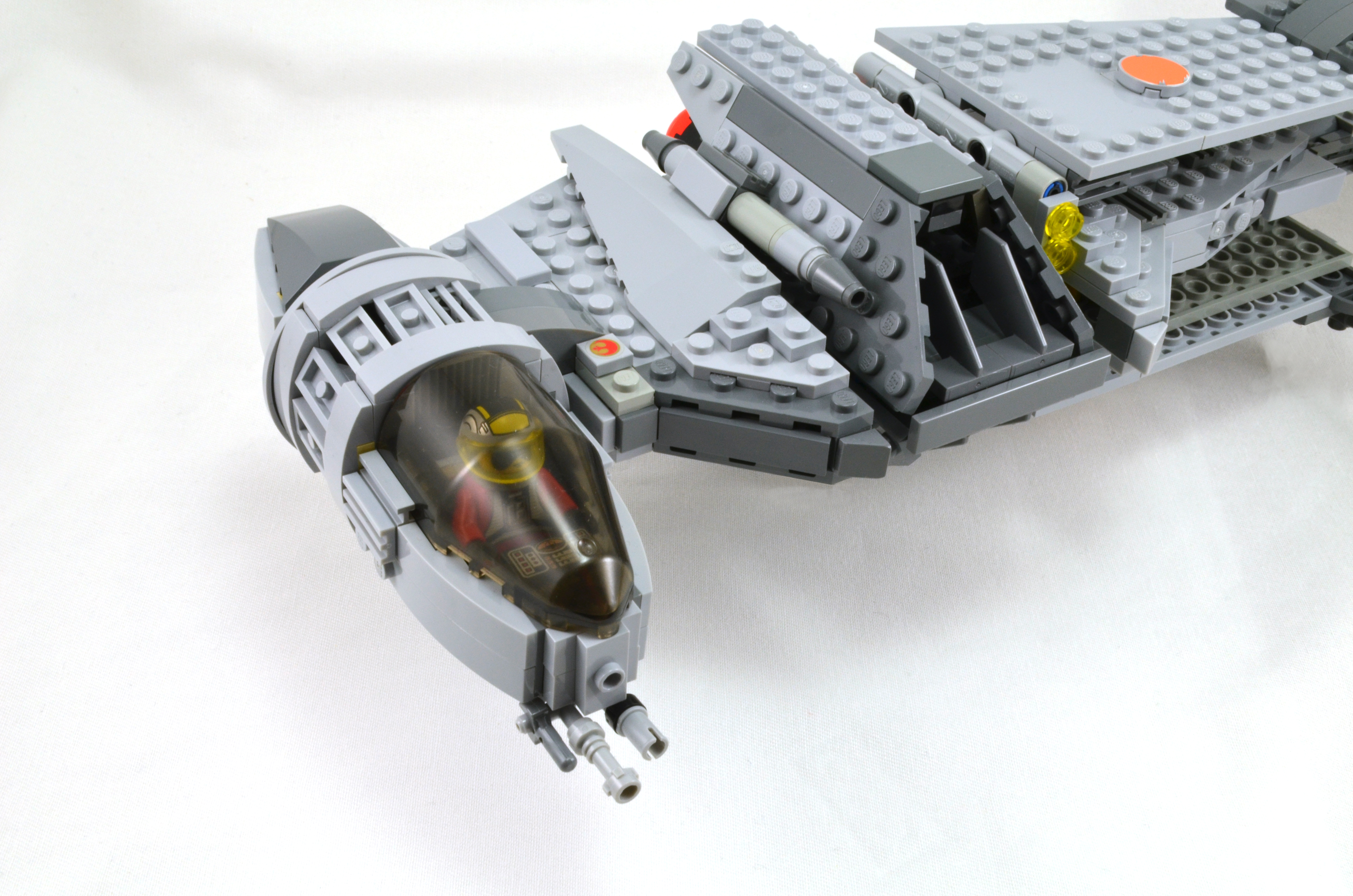 b-wing_009.jpg