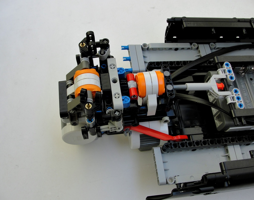 man-kat-front-suspension.jpg