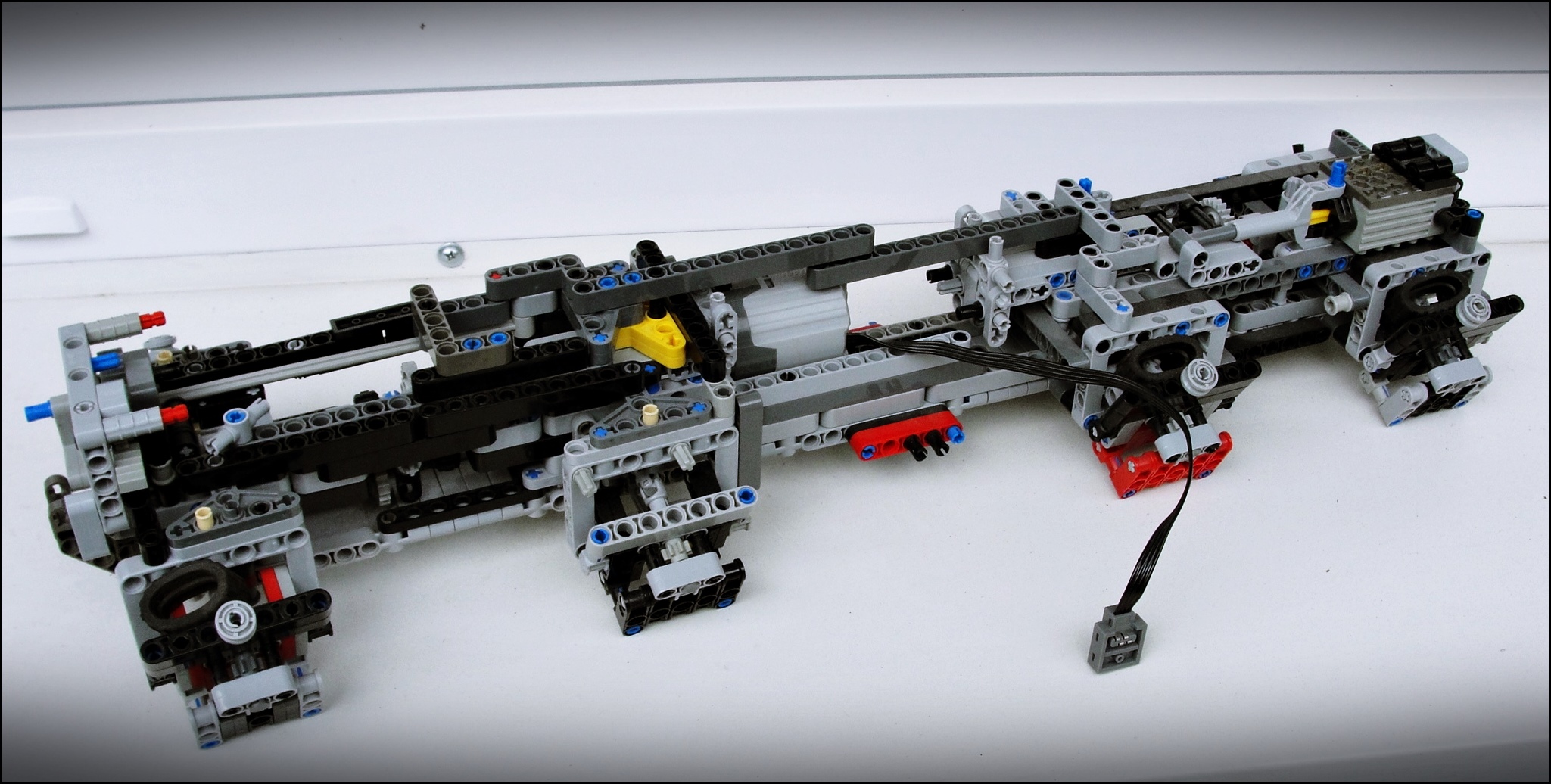 t813-frame-07.jpg