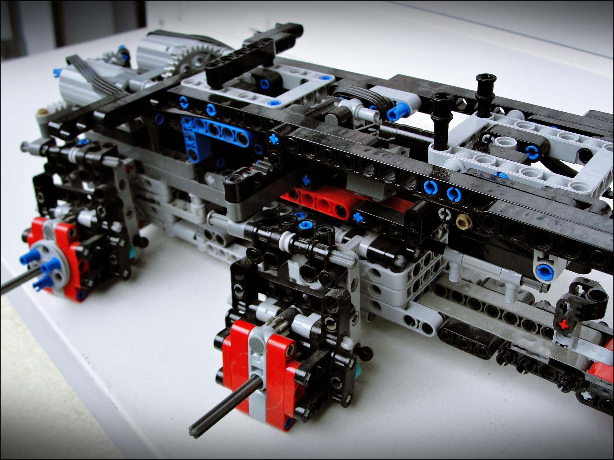 t813-frame-17.jpg