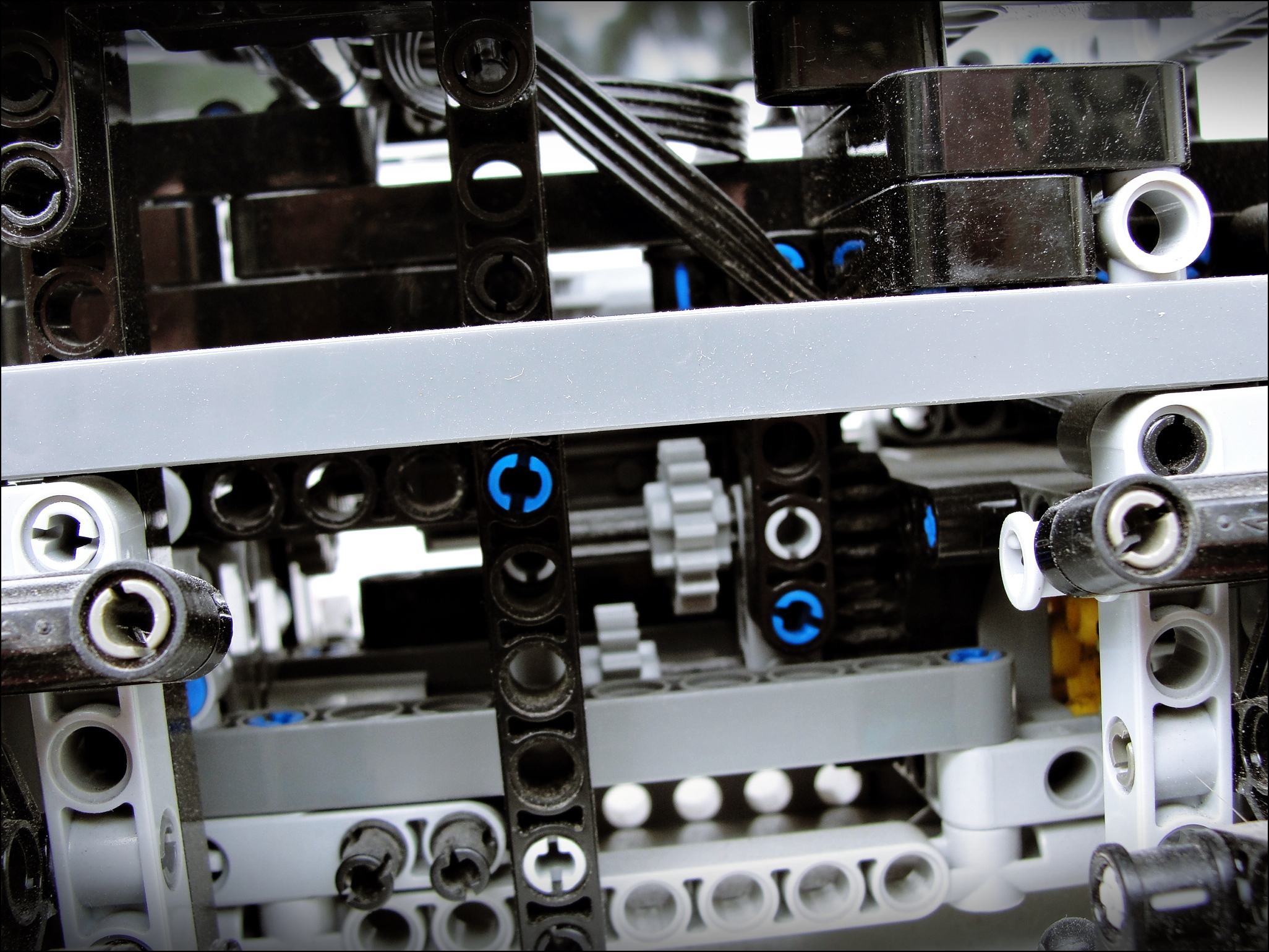 t813-frame-19.jpg