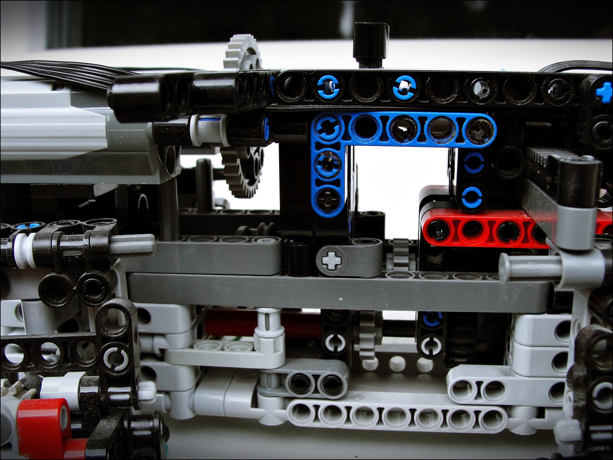 t813-frame-20.jpg