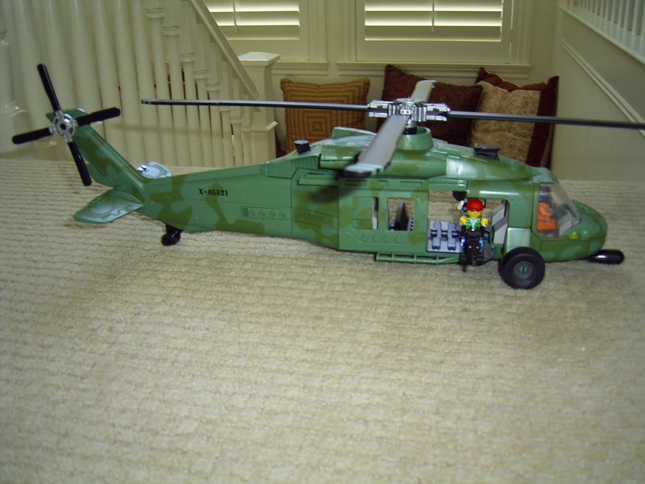 uh-60blackhawkrside.jpg