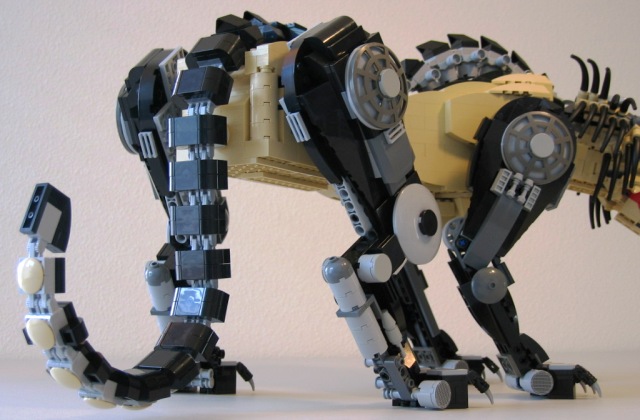 ultimatepredator06.jpg