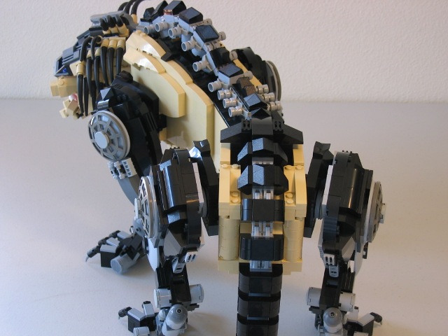 ultimatepredator08.jpg