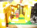 yellow_gatehouse_008.jpg