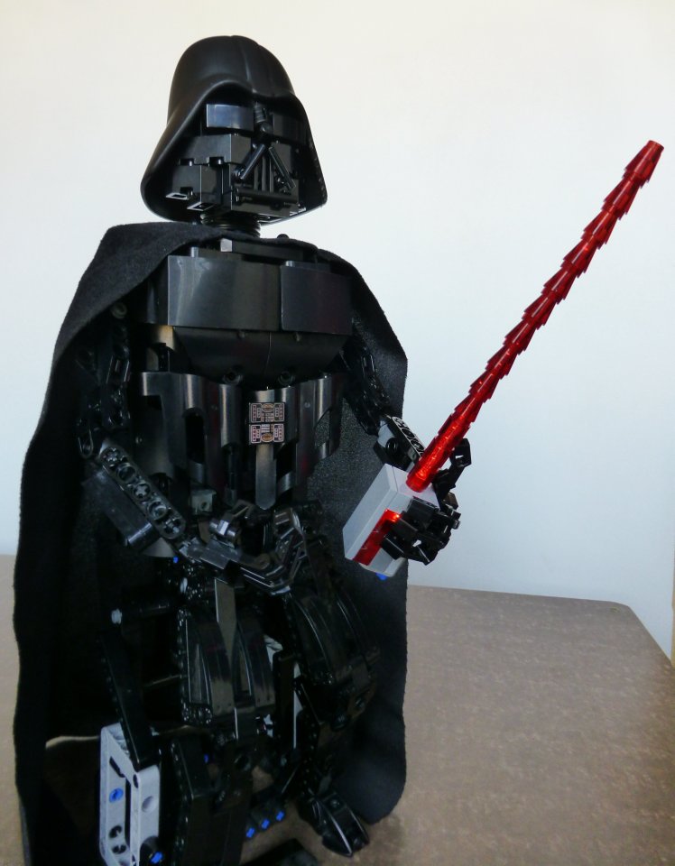 motorized_darth_vader_05.jpg