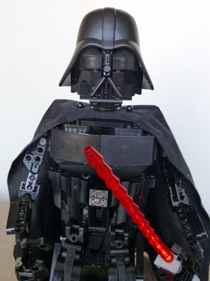 motorized_darth_vader_24.jpg