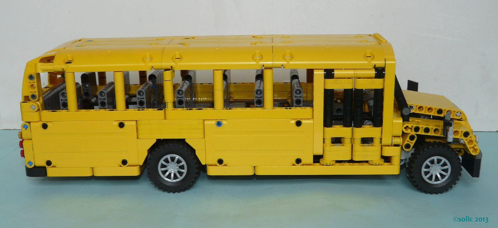 school_bus_05.jpg