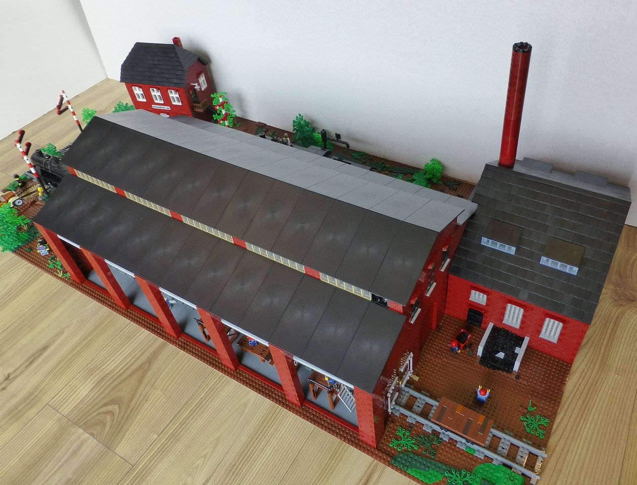 12_steam_locomotives_factory.jpg