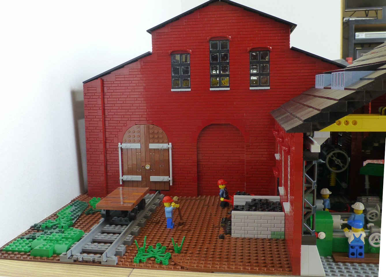 15_steam_locomotives_factory.jpg