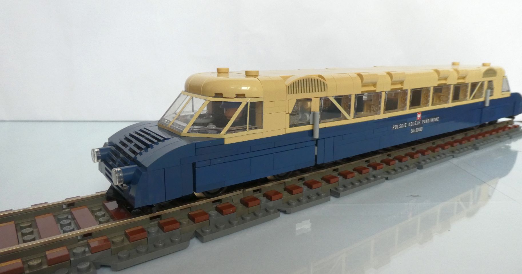 luxtorpeda-001.jpg