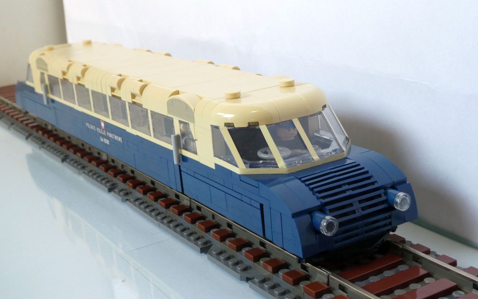 luxtorpeda-04.jpg