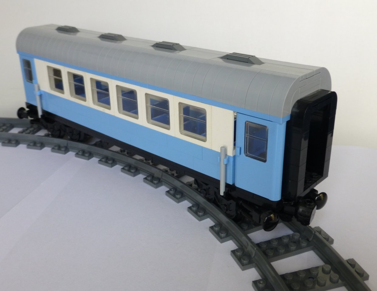 passenger_car_05.jpg