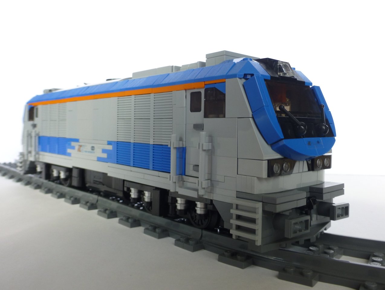 pesa_gama_07.jpg