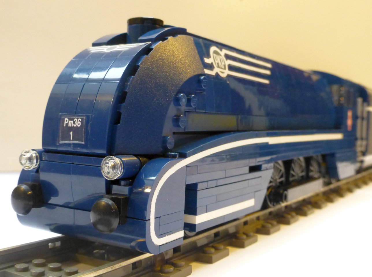 pm36-1_002.jpg