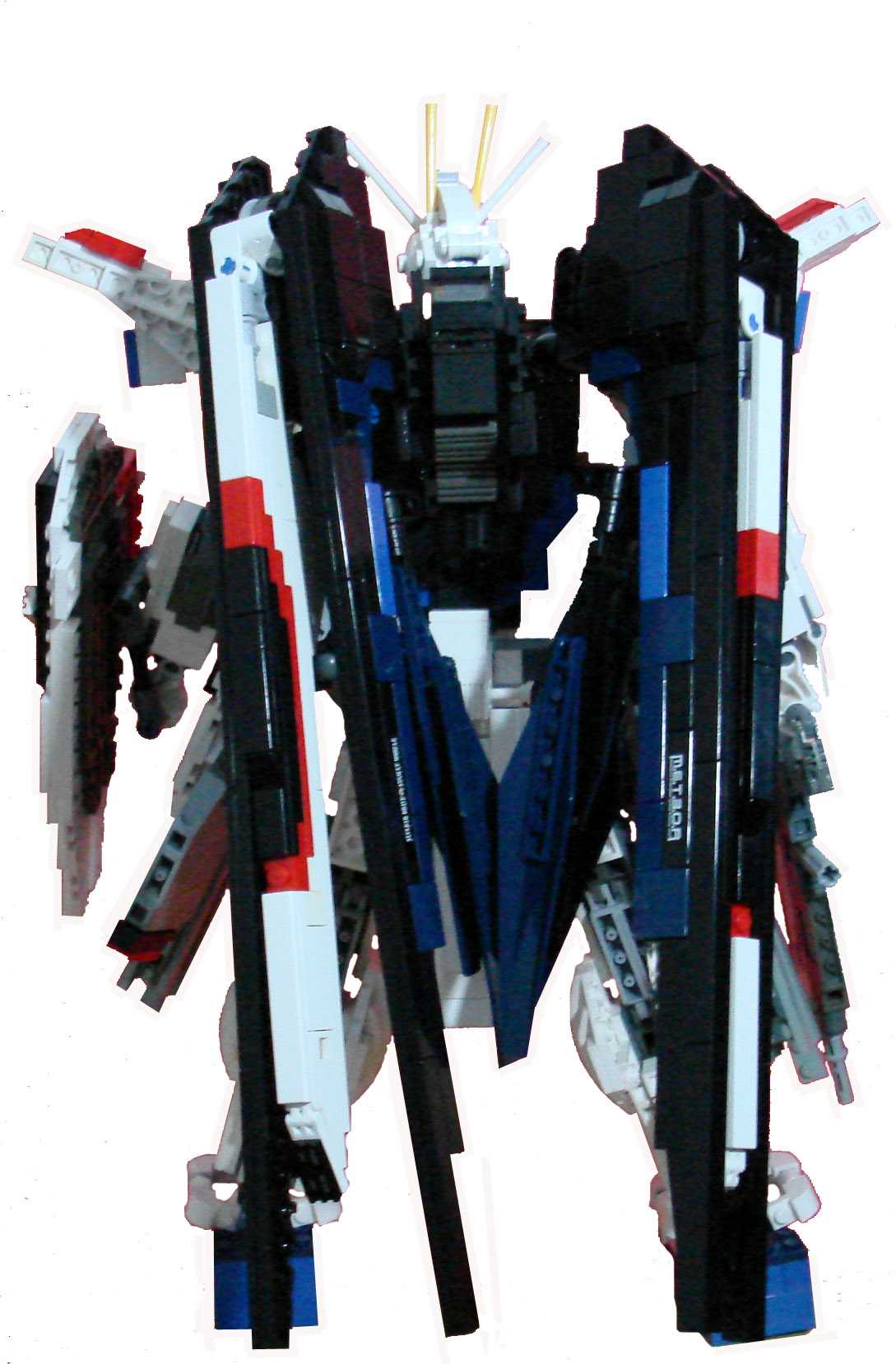 freedom_gundam_rear.jpg