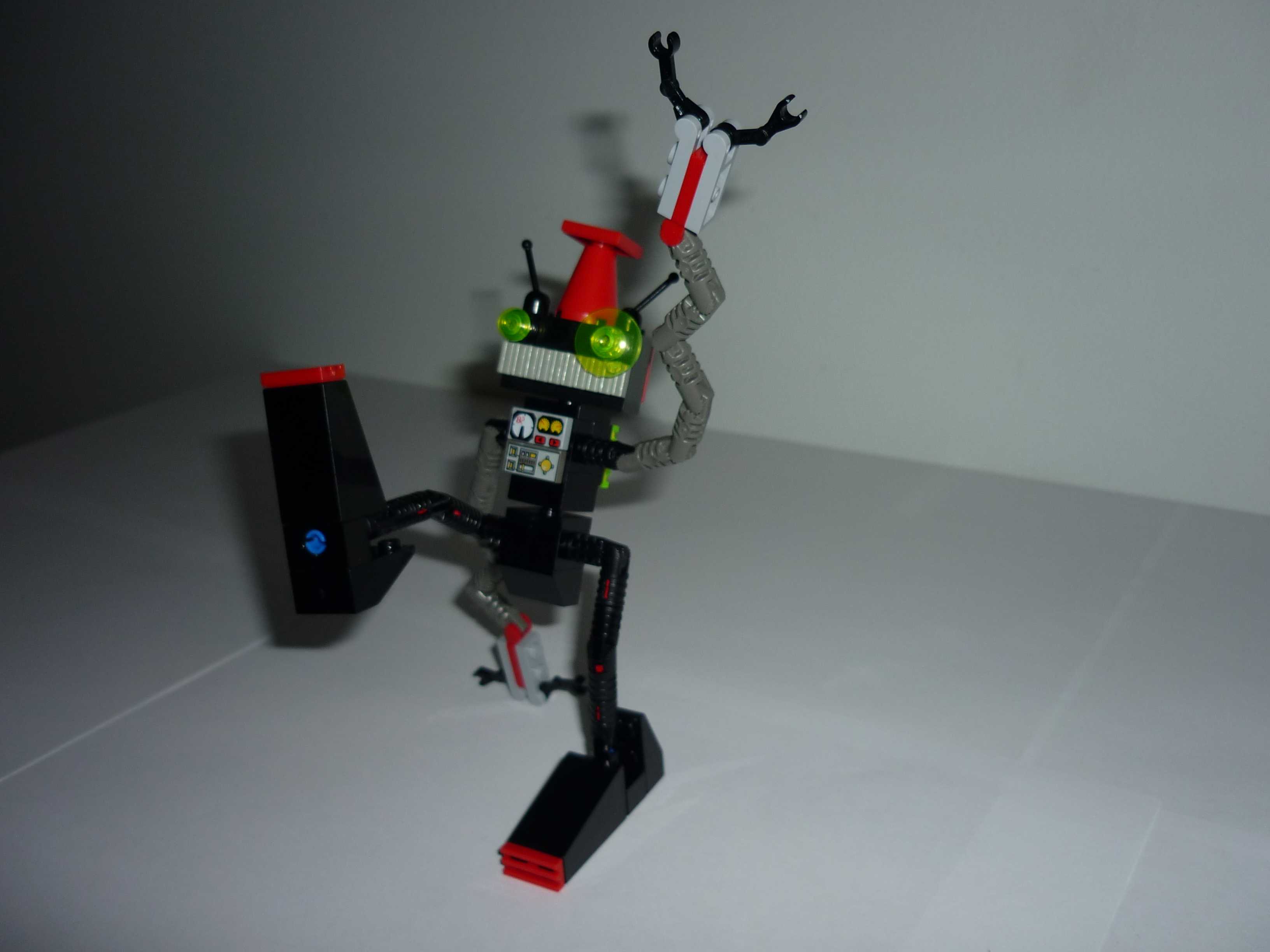 68xx_dancetron_3000_16.jpg