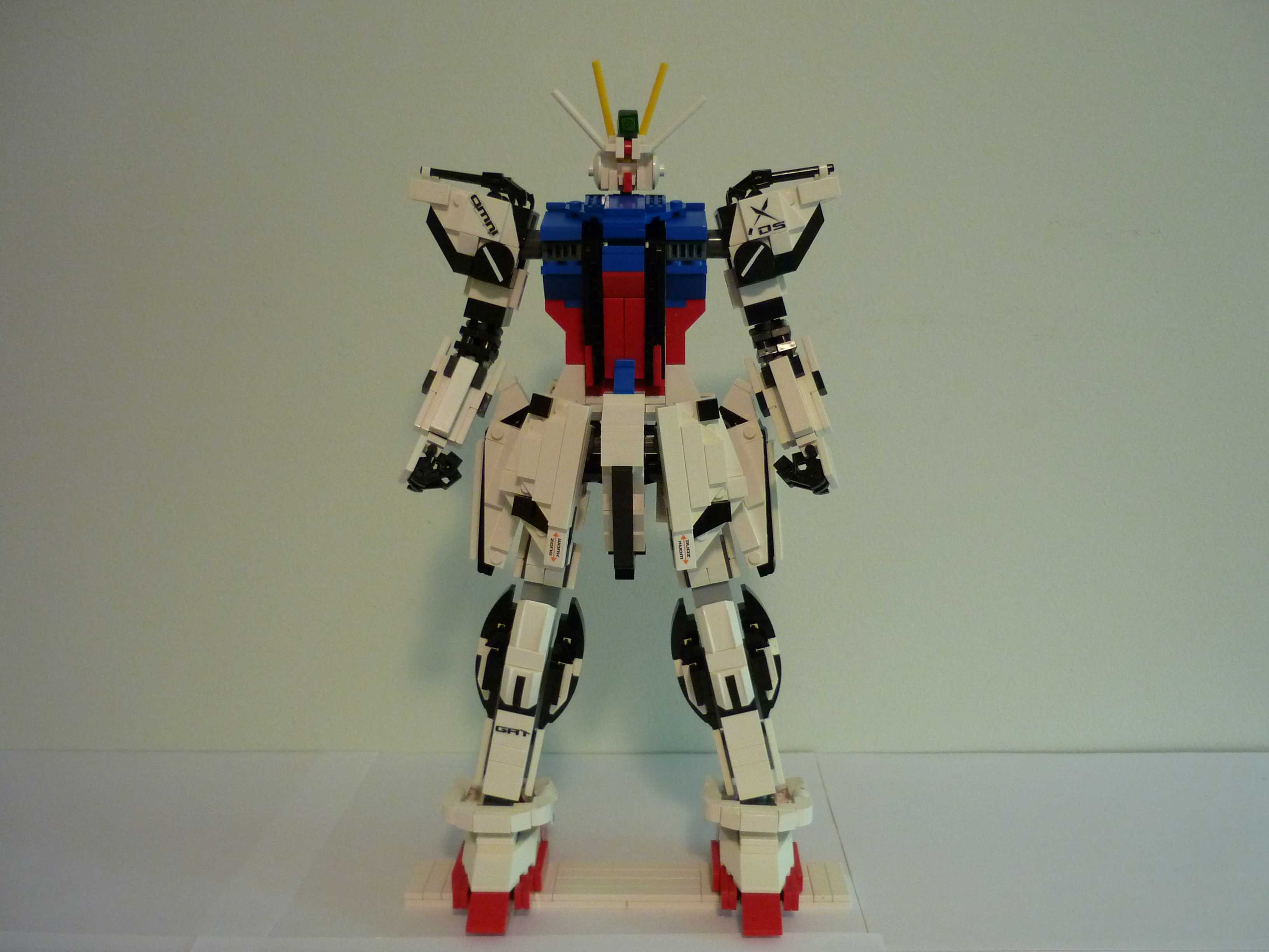 strike_gundam_front_2.jpg